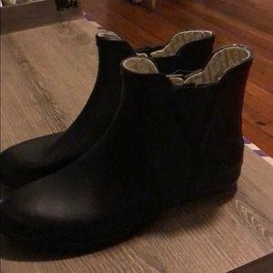 Used Ankle Height Rain Boots